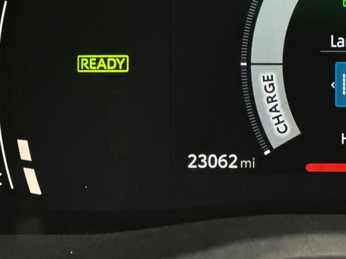 Used 2025 Toyota Camry LE w/ Convenience Package FWD image 24
