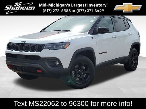 Used 2023 Jeep Compass Trailhawk w/ Trailhawk Convenience Group AWD/4WD image 1