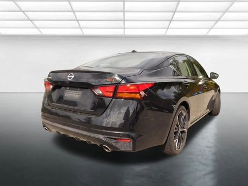 Used 2024 Nissan Altima 2.5 SR image 4