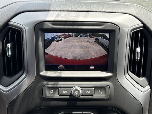 Used 2022 Chevrolet Silverado 1500 Custom AWD/4WD image 16