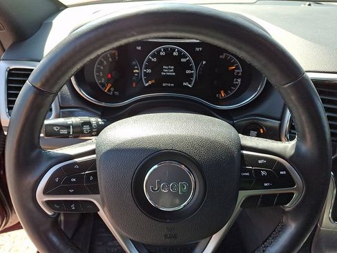 Used 2018 Jeep Grand Cherokee Limited AWD/4WD image 21