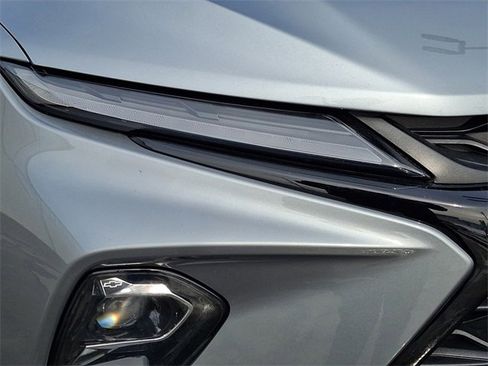 Used 2024 Chevrolet Blazer LT w/ Convenience Package image 9