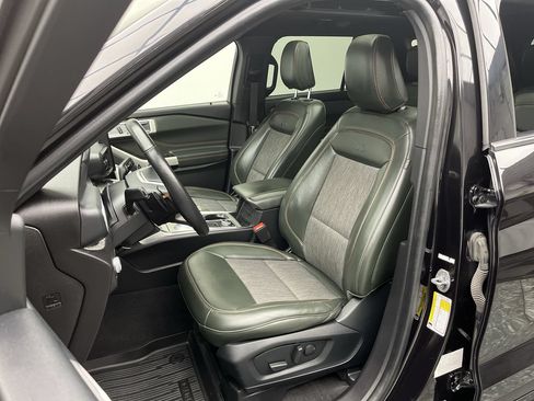 Certified 2022 Ford Explorer Timberline w/ Timberline Technology Package AWD/4WD image 11