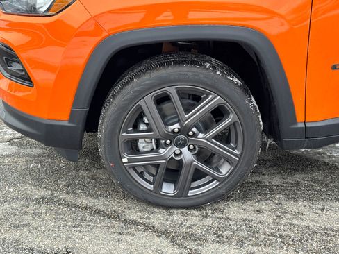 New 2026 Jeep Compass Limited image 10