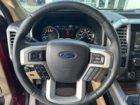 Used 2015 Ford F150 Lariat image 13