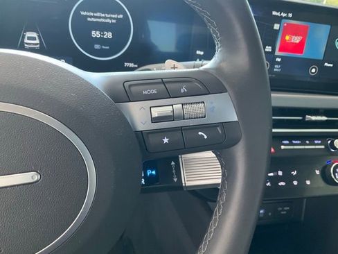 Used 2025 Hyundai Sonata SEL FWD image 11