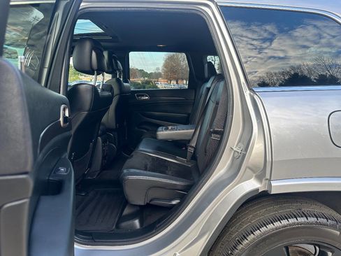 Used 2015 Jeep Grand Cherokee Altitude image 6