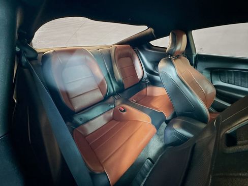 Used 2015 Ford Mustang Premium image 34