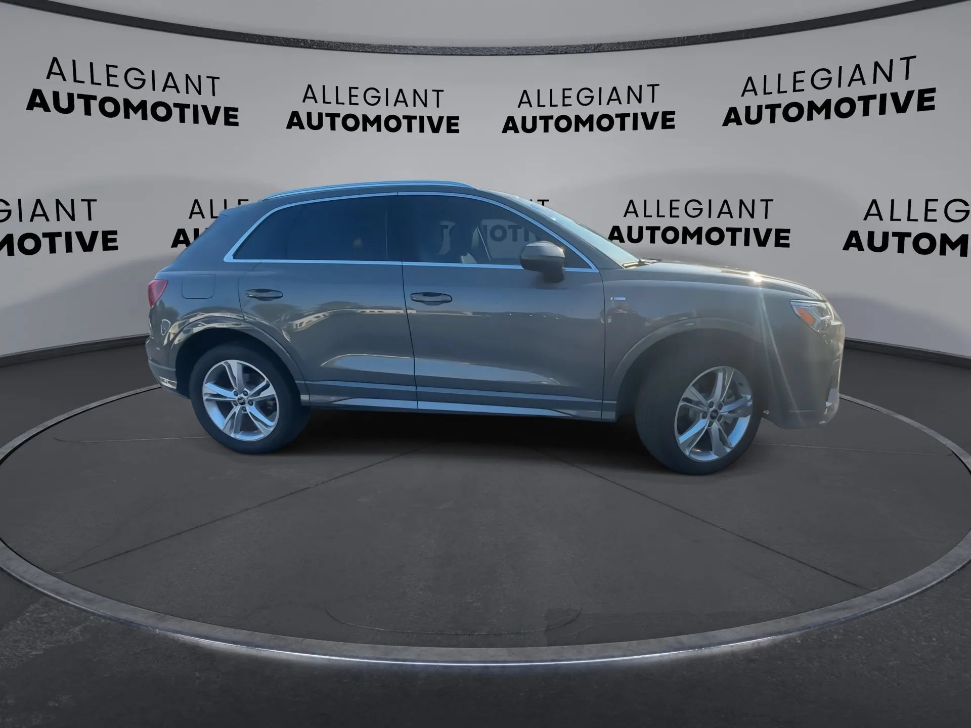 Used 2022 Audi Q3 2.0T Premium Plus w/ Premium Plus Package AWD/4WD image 11