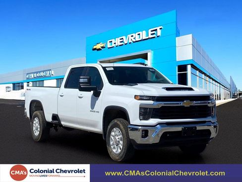 New 2026 Chevrolet Silverado 3500 LT w/ Convenience Package AWD/4WD image 1