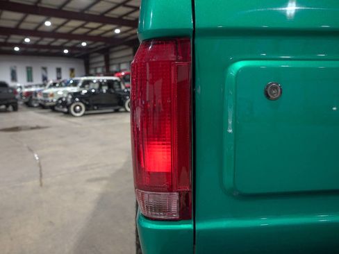 Used 1995 Ford Bronco XLT image 32