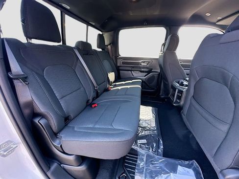 New 2026 RAM 1500 4x4 Crew Cab image 28