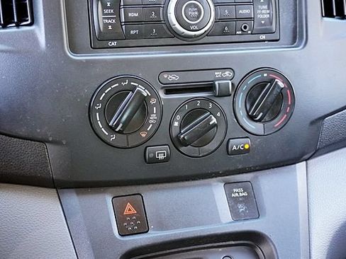 Used 2015 Chevrolet City Express LS FWD image 30