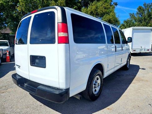 Used 2008 Chevrolet Express 1500 Passenger image 4