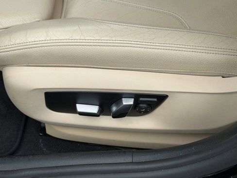 Used 2017 BMW 530i RWD image 15