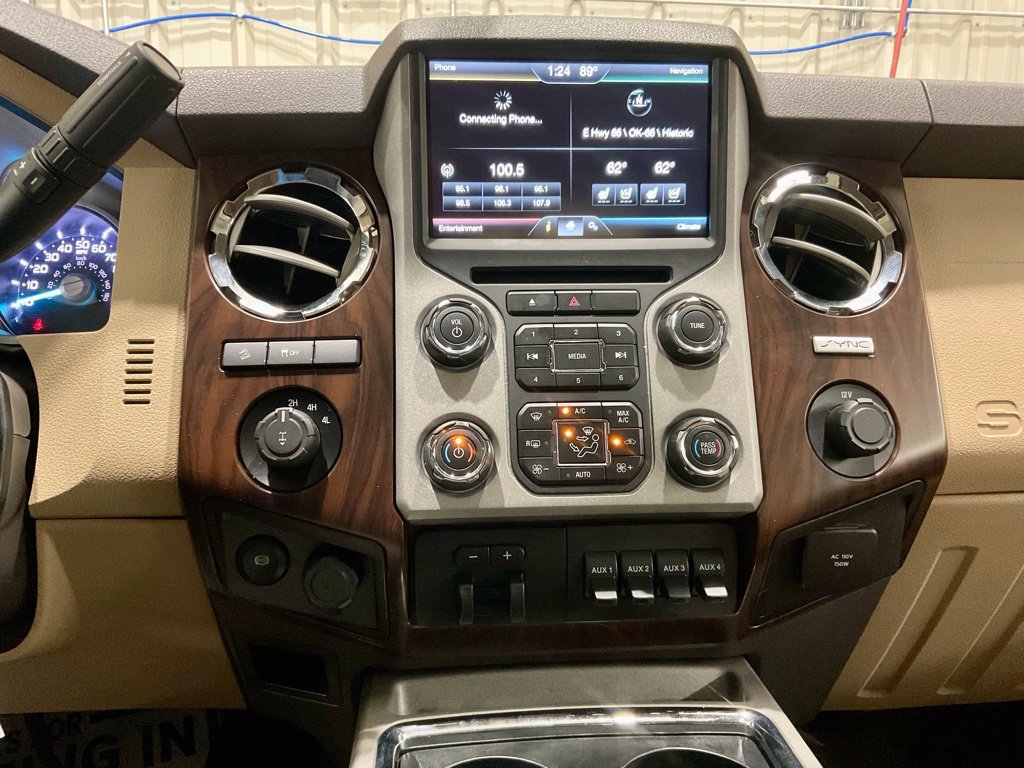 Used 2016 Ford F250 Lariat w/ Lariat Ultimate Package AWD/4WD image 17