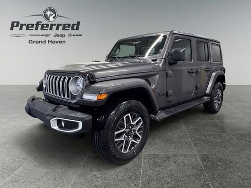 New 2026 Jeep Wrangler Unlimited Sahara AWD/4WD image 10
