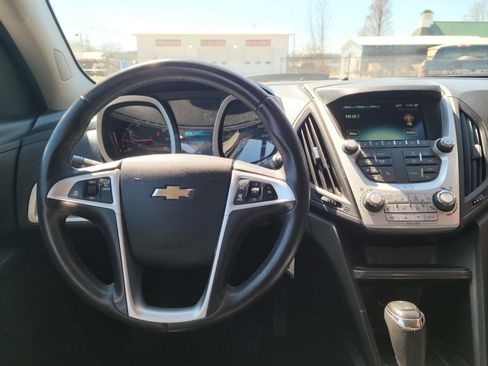 Used 2017 Chevrolet Equinox LT w/ Convenience Package image 10