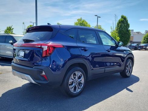 Certified 2026 Kia Seltos LX FWD image 4