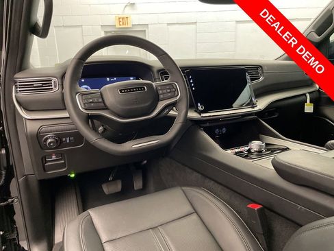 New 2025 Jeep Wagoneer Series II w/ Premium Group I image 12