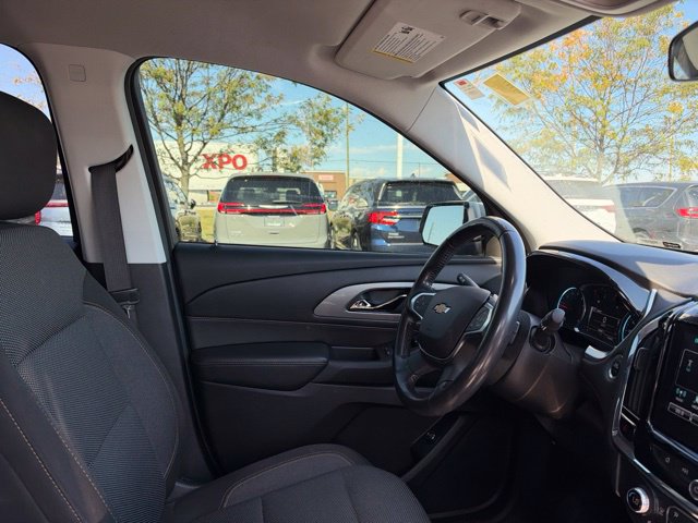 Used 2018 Chevrolet Traverse LT FWD image 36