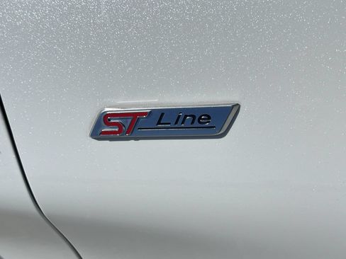 Used 2025 Ford Explorer ST-Line w/ Premium Package RWD image 7