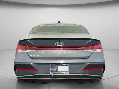 New 2026 Hyundai Elantra SEL Sport Premium FWD image 4