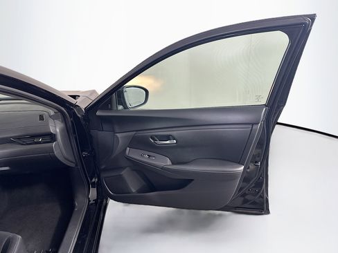 Used 2024 Nissan Sentra SV image 32