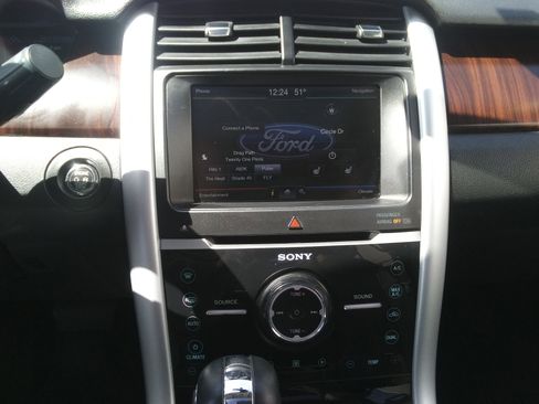 Used 2014 Ford Edge Limited w/ Equipment Group 302A AWD/4WD image 22