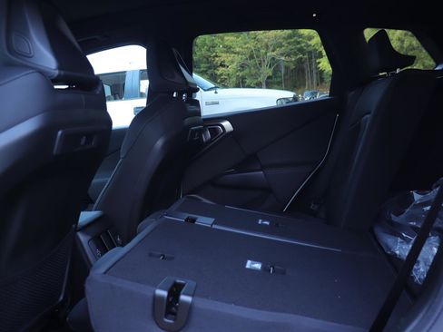 New 2026 BMW X3 xDrive30 w/ Premium Package image 13