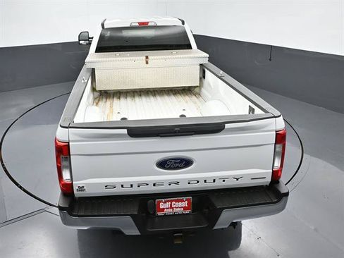 Used 2017 Ford F250 XL w/ Power Equipment Group AWD/4WD image 43