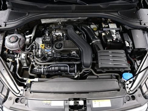 Used 2024 Volkswagen Jetta SE FWD image 32
