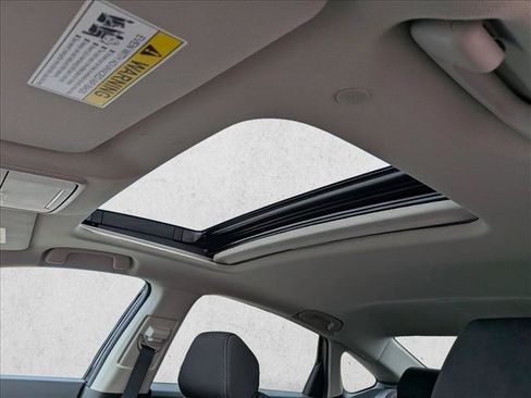 Used 2023 Honda Accord EX image 17