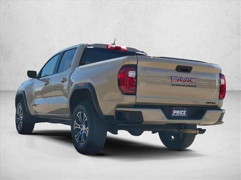Used 2024 GMC Canyon AT4 w/ Technology Package AWD/4WD image 7