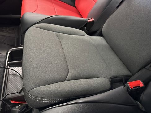 Used 2025 RAM 1500 Big Horn image 28