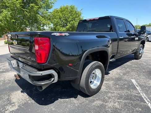 Used 2022 Chevrolet Silverado 3500 LTZ w/ LTZ Convenience Package AWD/4WD image 3