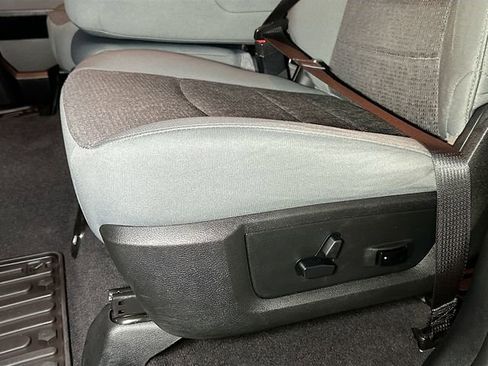 Used 2018 RAM 1500 Big Horn image 16