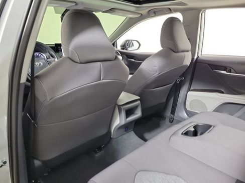 Used 2024 Toyota Camry LE w/ Convenience Package FWD image 11