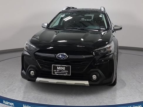 Used 2024 Subaru Outback Touring AWD/4WD image 3