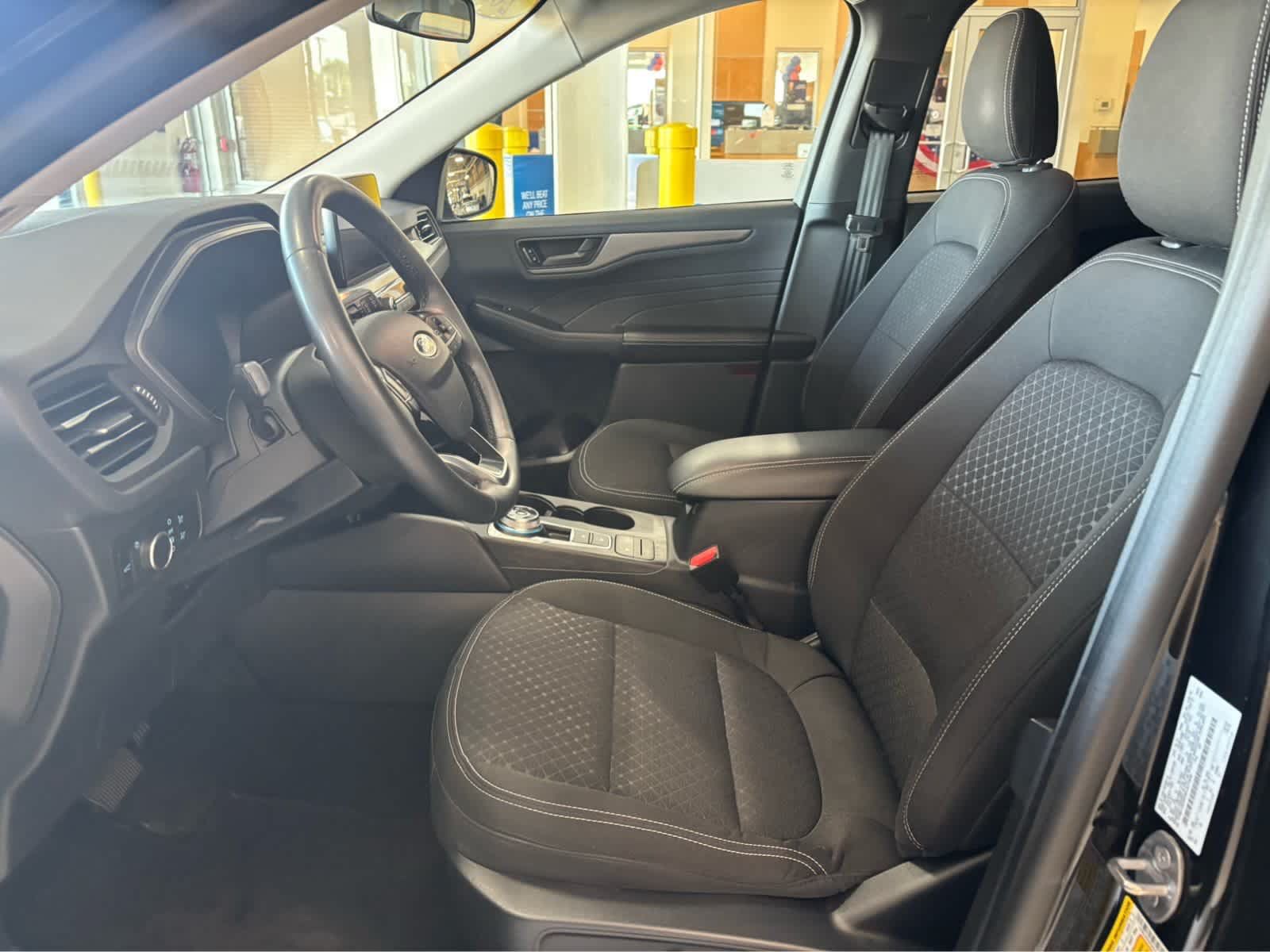 Certified 2024 Ford Escape Active AWD/4WD image 25