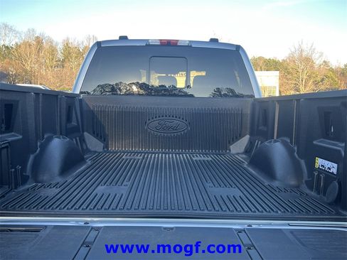 Certified 2022 Ford F150 XLT w/ Equipment Group 302A High image 27