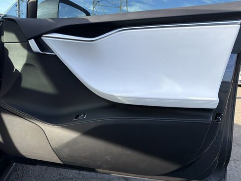 Used 2017 Tesla Model S P100D image 32