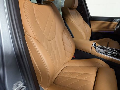 Certified 2024 BMW X5 xDrive40i w/ Premium Package image 29