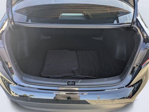 Used 2024 Toyota Corolla LE image 12