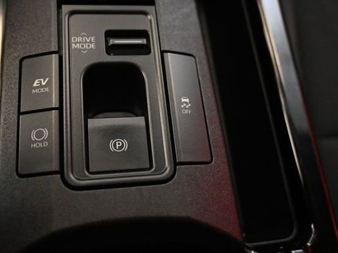 Certified 2024 Toyota Prius LE image 11