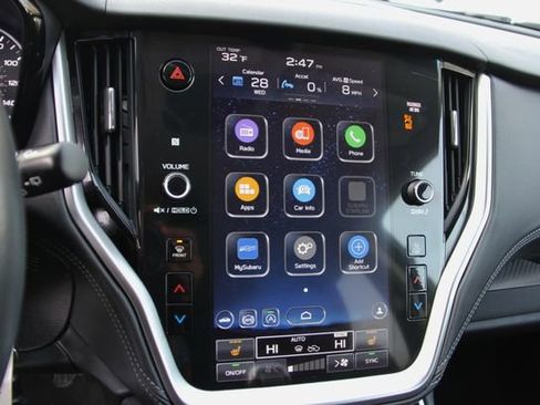 Used 2021 Subaru Outback Premium image 22