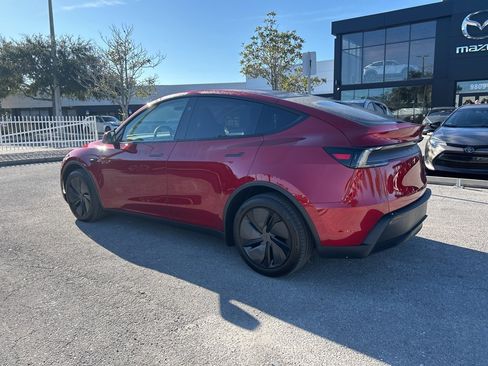 Used 2026 Tesla Model Y AWD image 21
