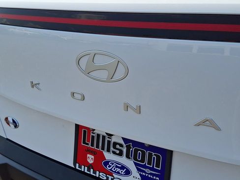 Used 2024 Hyundai Kona SEL AWD/4WD image 31