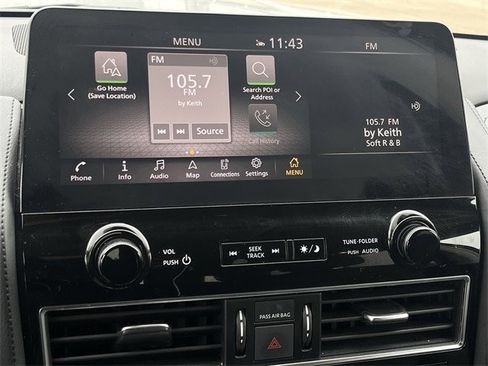 Used 2021 Nissan Armada SV image 19