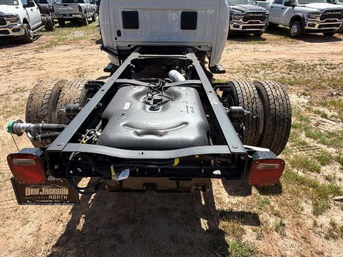 New 2026 RAM 5500 Tradesman w/ Chrome Appearance Group image 13